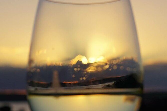 WAIHEKE ZEITGEIST Small Groups Ultra Boutique Off Grid Wine Tours - The guide factor: Grant’s island perspective and local connections