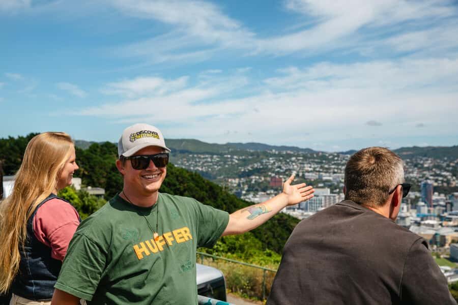 Wellington: Guided City Tour with Cable Car Ticket - Cable Car Top: Souvenir Time, Mini-Museum Time, and One More View
