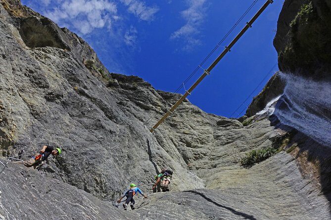 Wildwire Wanaka- Level 2 (4 Hours) - What to pack and wear (so you don’t hate your hands)